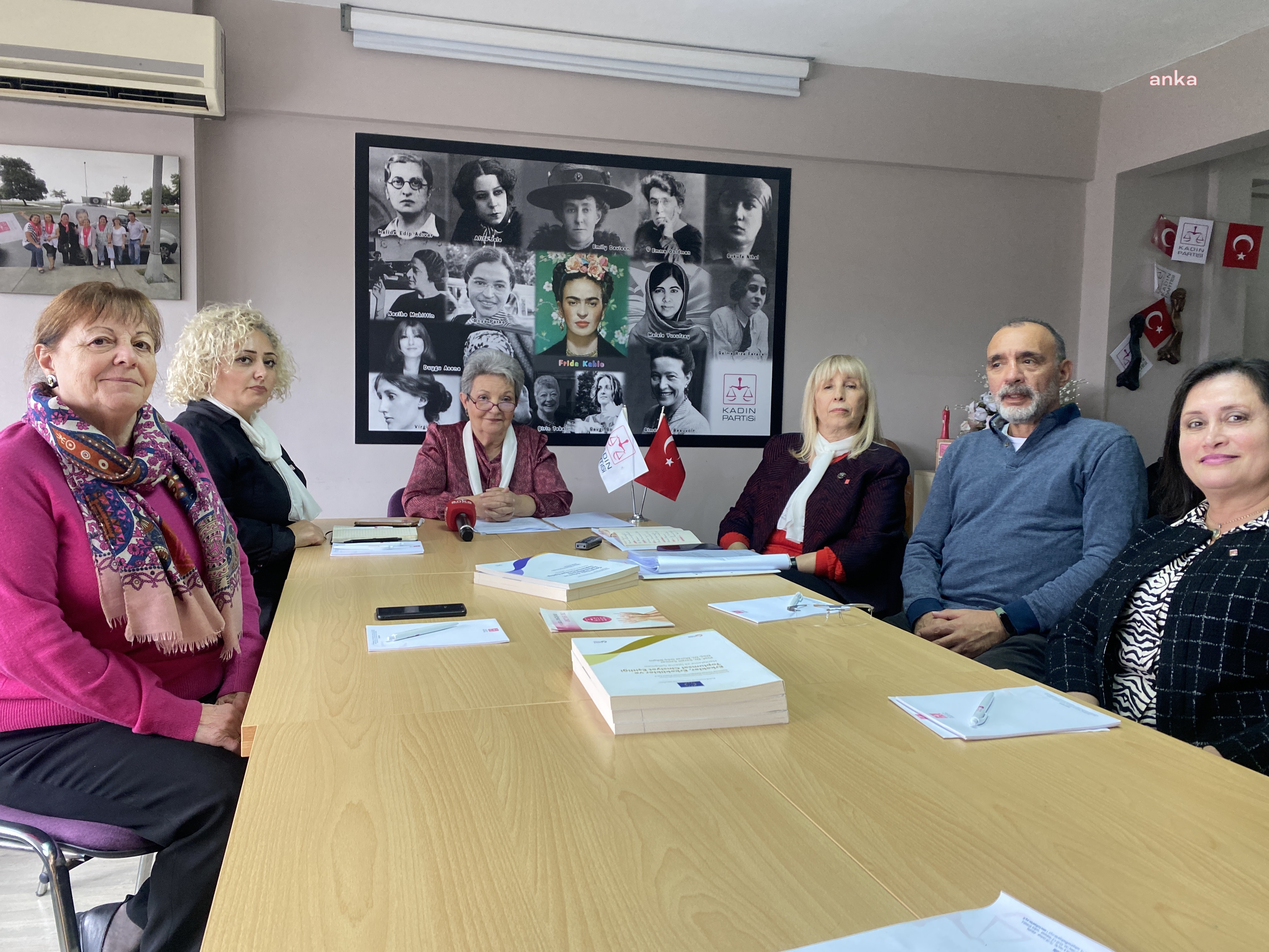 KADIN PARTİSİ'NDEN HÜDA PAR VE YENİDEN REFAH PARTİSİ YÖNETİCİLERİ HAKKINDA SUÇ DUYURUSU