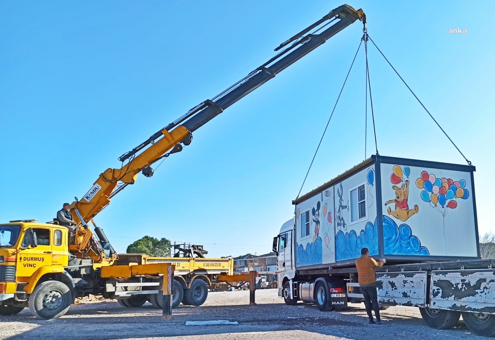 AKHİSAR KADIN KOOPERATİFİ’NDEN DEPREMZEDE ÇOCUKLARA OYUN KONTEYNERİ