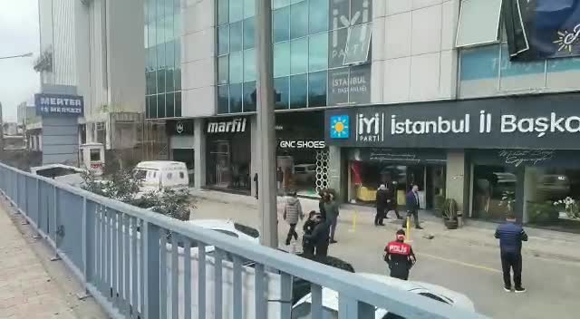 İYİ PARTİ İSTANBUL İL BAŞKANLIĞI’NA SİLAHLI SALDIRI
