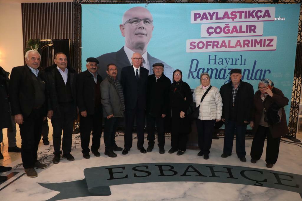 ODUNPAZARI BELEDİYE BAŞKANI KURT, MUHTARLAR, AZALAR VE AİLELERİYLE İFTARDA BULUŞTU