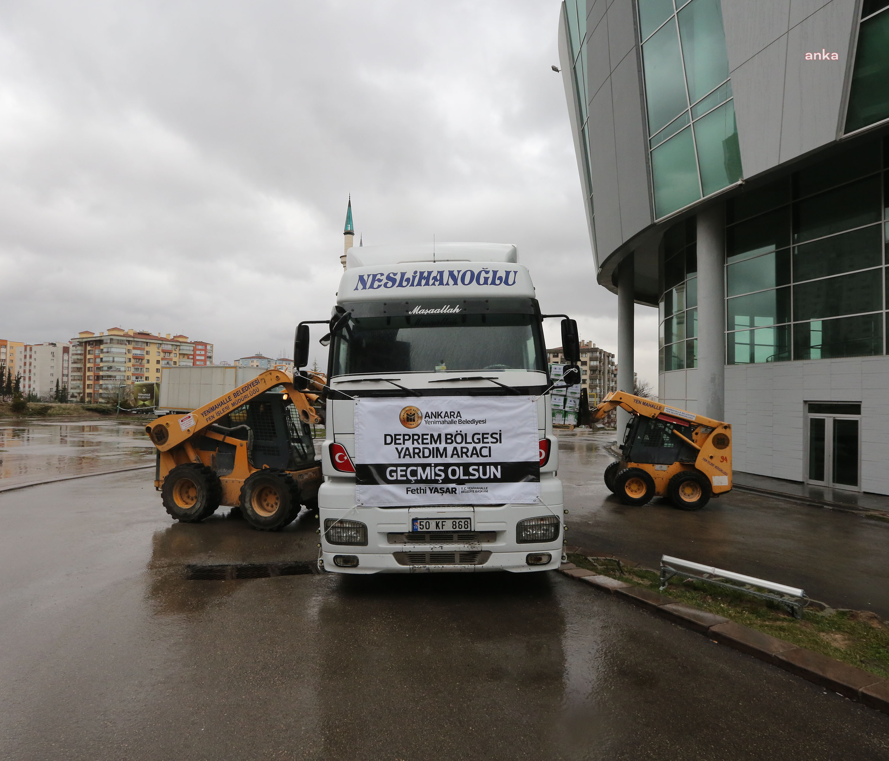 YENİMAHALLE BELEDİYESİ'NİN 104’ÜNCÜ YARDIM TIR'I, DEPREM BÖLGESİNE DOĞRU YOLA ÇIKTI