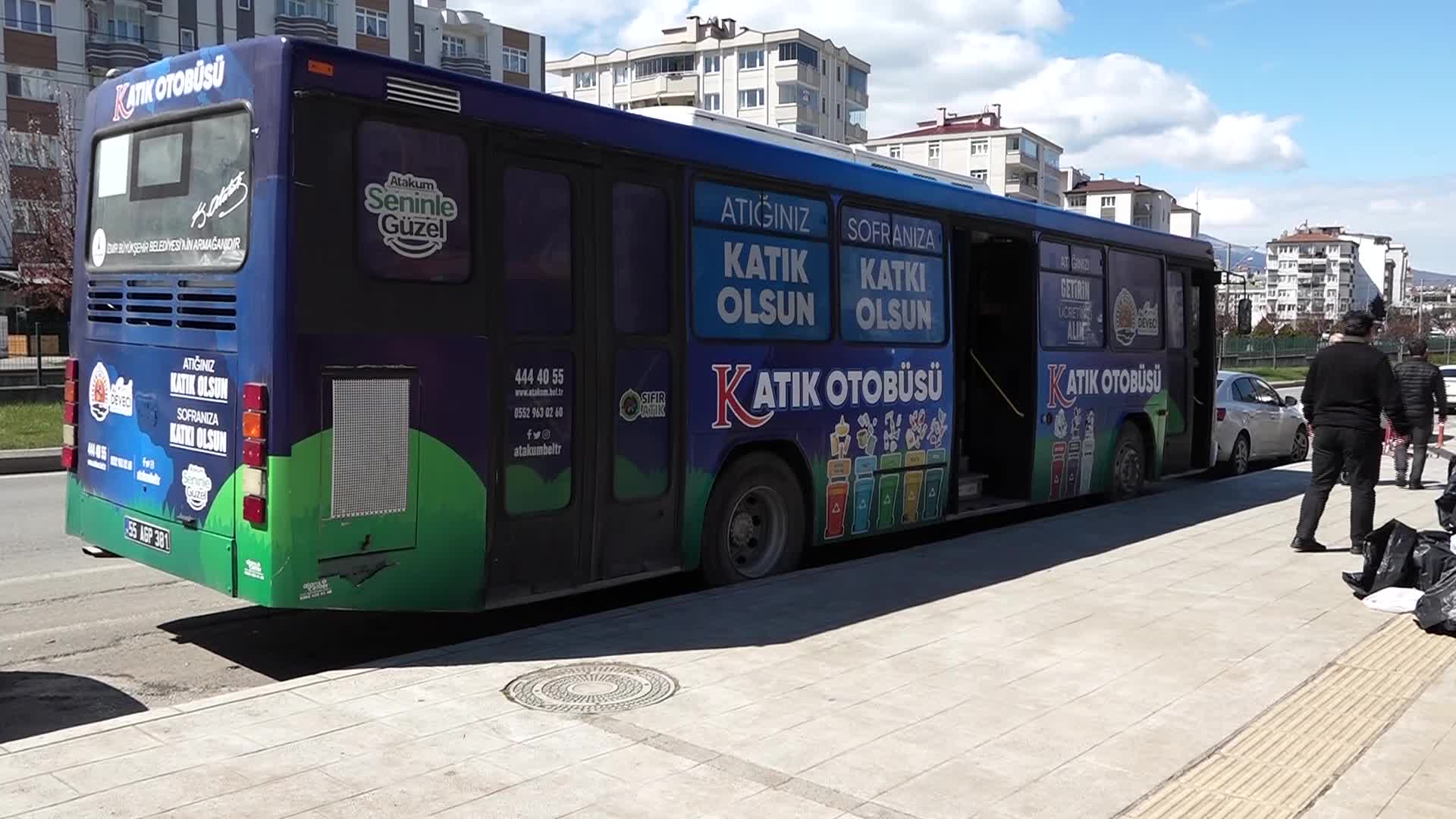 ATAKUM BELEDİYESİ’NİN KATIK OTOBÜSÜ DEPREMZEDELER İÇİN ÇALIŞTI