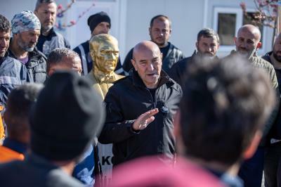 İZMİR BÜYÜKŞEHİR, KAHRAMANMARAŞ'TA 120 KONTEYNERİN KURULUMUNU TAMAMLADI