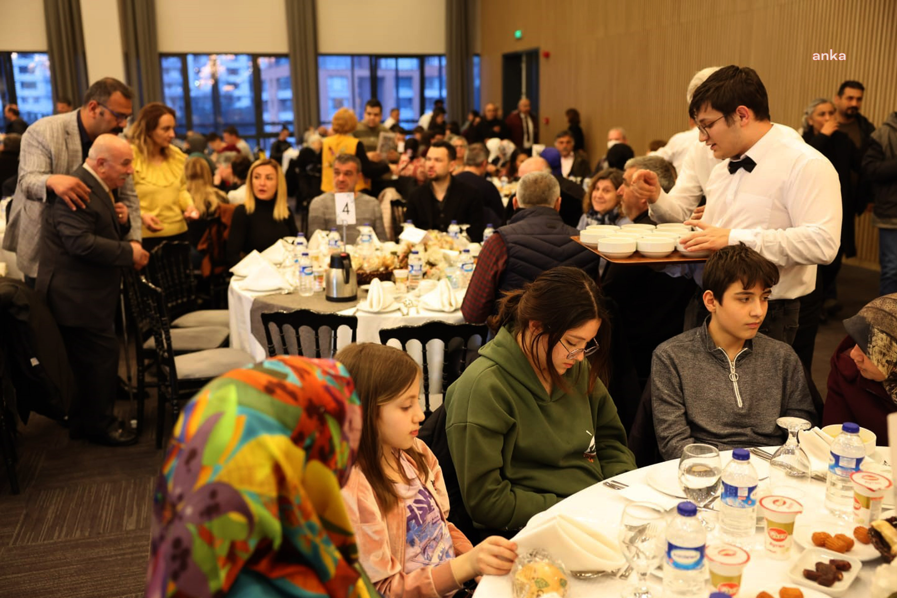 ÇANKAYA BELEDİYESİ İFTARDA ENGELLİ VATANDAŞLARI VE AİLELERİNİ KONUK ETTİ