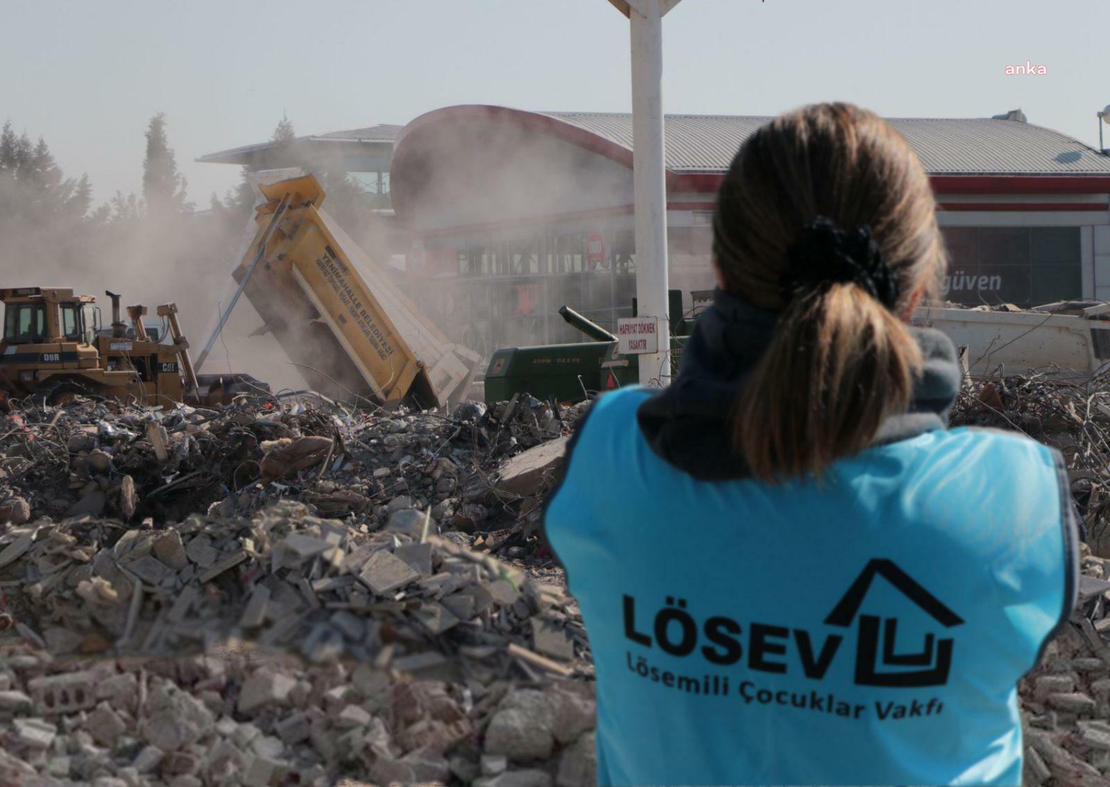 LÖSEV: “DEPREM BÖLGESİNDE ÖLÜMCÜL HASTALIKLARA NEDEN OLABİLECEK ASBESTİN SÖKÜMÜ TİTİZLİKLE YAPILMALI”