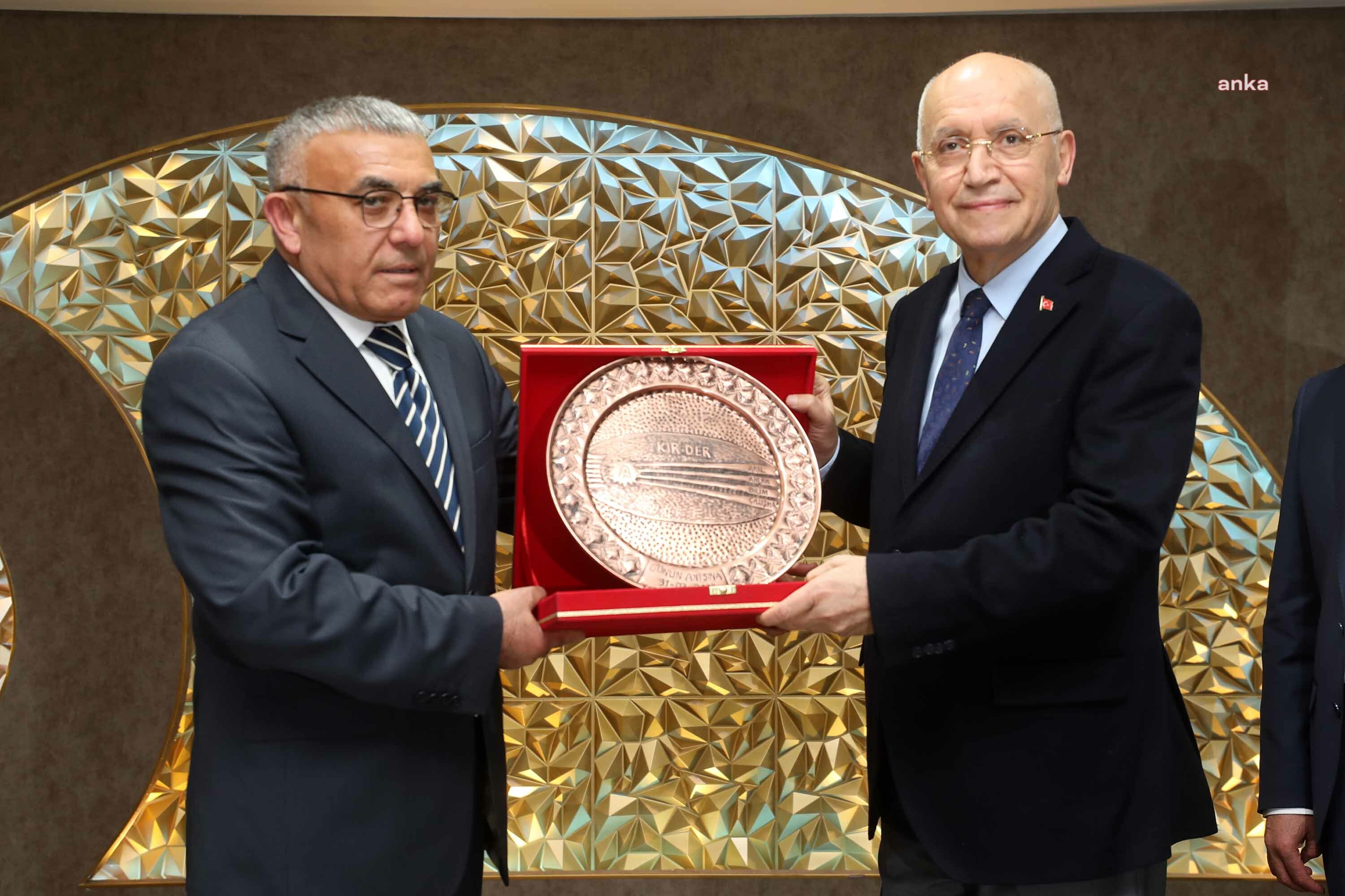 YENİMAHALLE BELEDİYE BAŞKANI YAŞAR, BAŞKENTTE YAŞAYAN KIRŞEHİRLİLERLE İFTARDA BULUŞTU