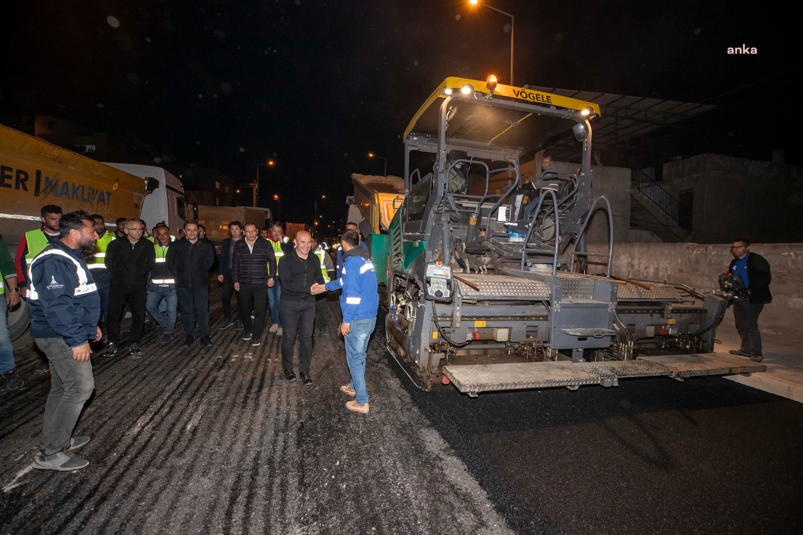 BAŞKAN TUNÇ SOYER TAMAMLANAN GÜRÇEŞME CADDESİ'Nİ İNCELEDİ