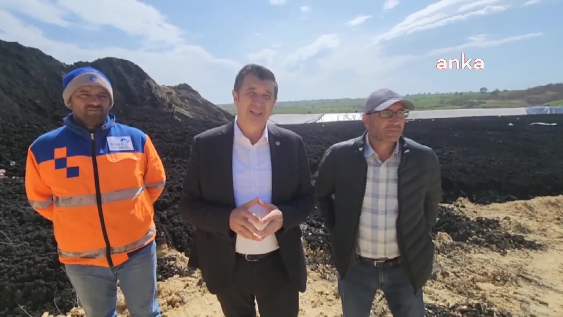 OKAN GAYTANCIOĞLU, FABRİKA ATIKLARININ YENİCE KÖYÜNDE BİR ALANA DÖKÜLMESİNE TEPKİ GÖSTERDİ