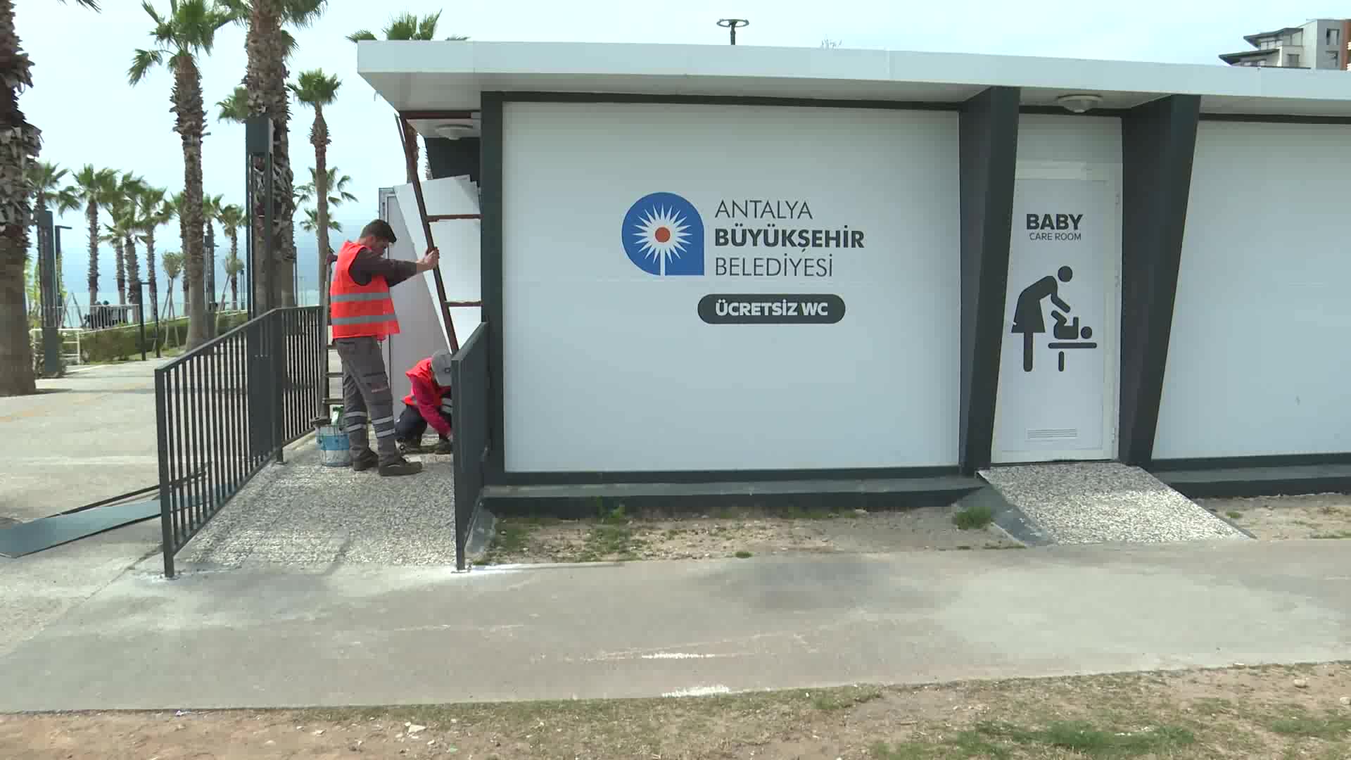 KONYAALTI SAHİL PROJESİ’NDE YAZ SEZONU HAZIRLIĞI BAŞLADI