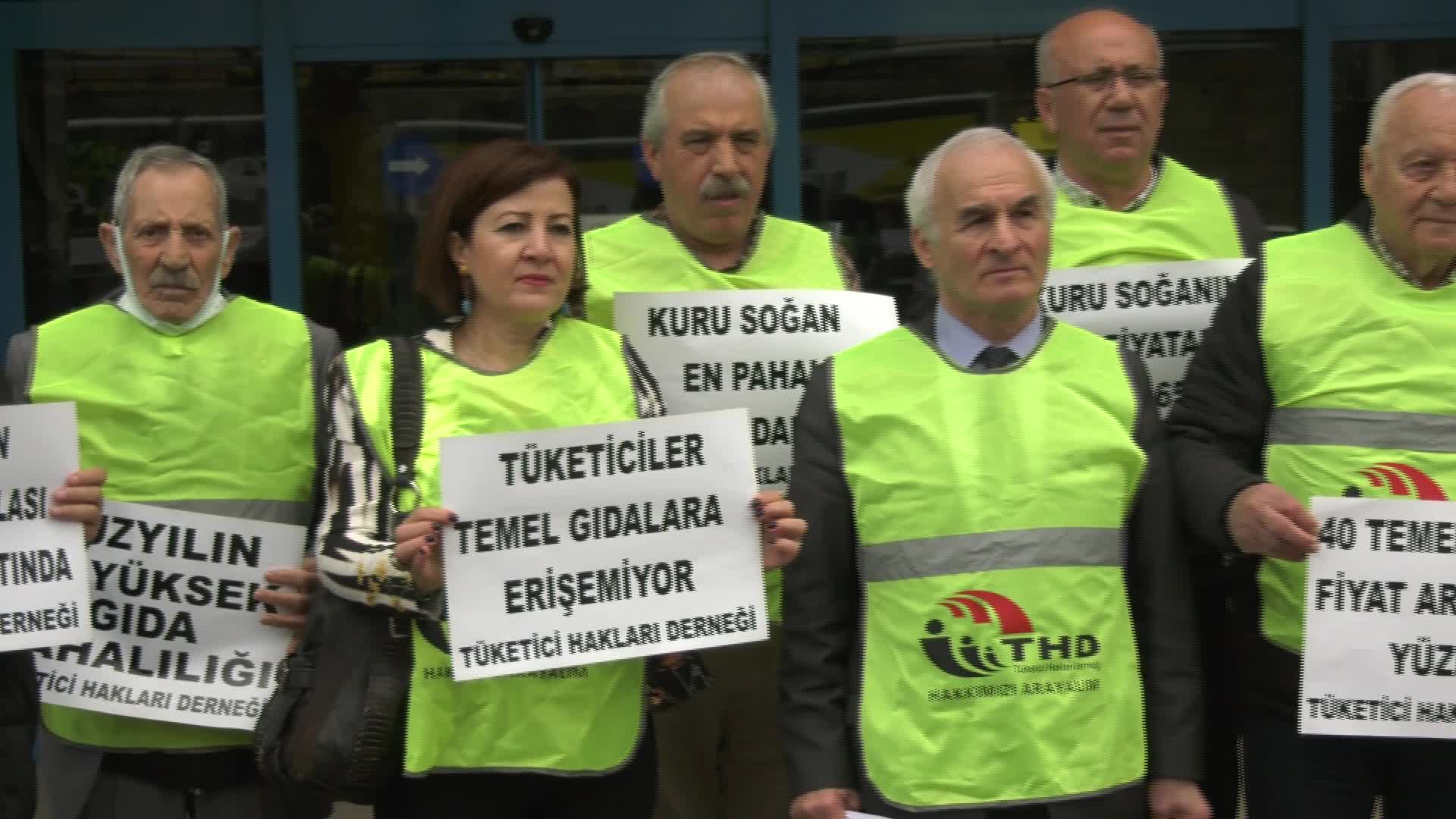 TÜKETİCİ HAKLARI DERNEĞİ: “40 TEMEL GIDANIN ORTALAMA FİYAT ARTIŞI YÜZDE 190. KURU SOĞANIN ARTIŞ ORANI YÜZDE 659. TÜKETİCİLERİN BÜYÜK ÇOĞUNLUĞU EN TEMEL GIDALARA ERİŞEMİYOR, YETERLİ VE DENGELİ BESLENEMİYOR”