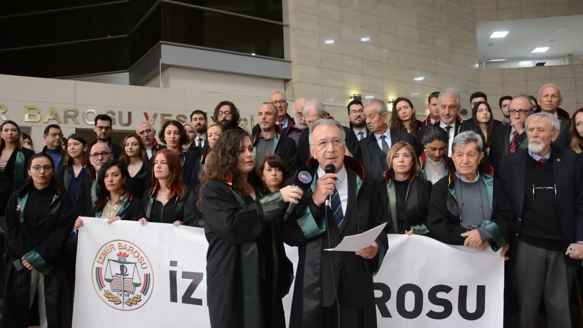İZMİR BARO BAŞKANI SEFA YILMAZ: “YARGI DÜZENLEMELERİ İLE AVUKATLARIN GÜÇSÜZLEŞMESİ, BAROLARIN ETKİSİNİN AZALTILMASI VE SESLERİNİN KISILMASI AMAÇLANMAKTADIR”