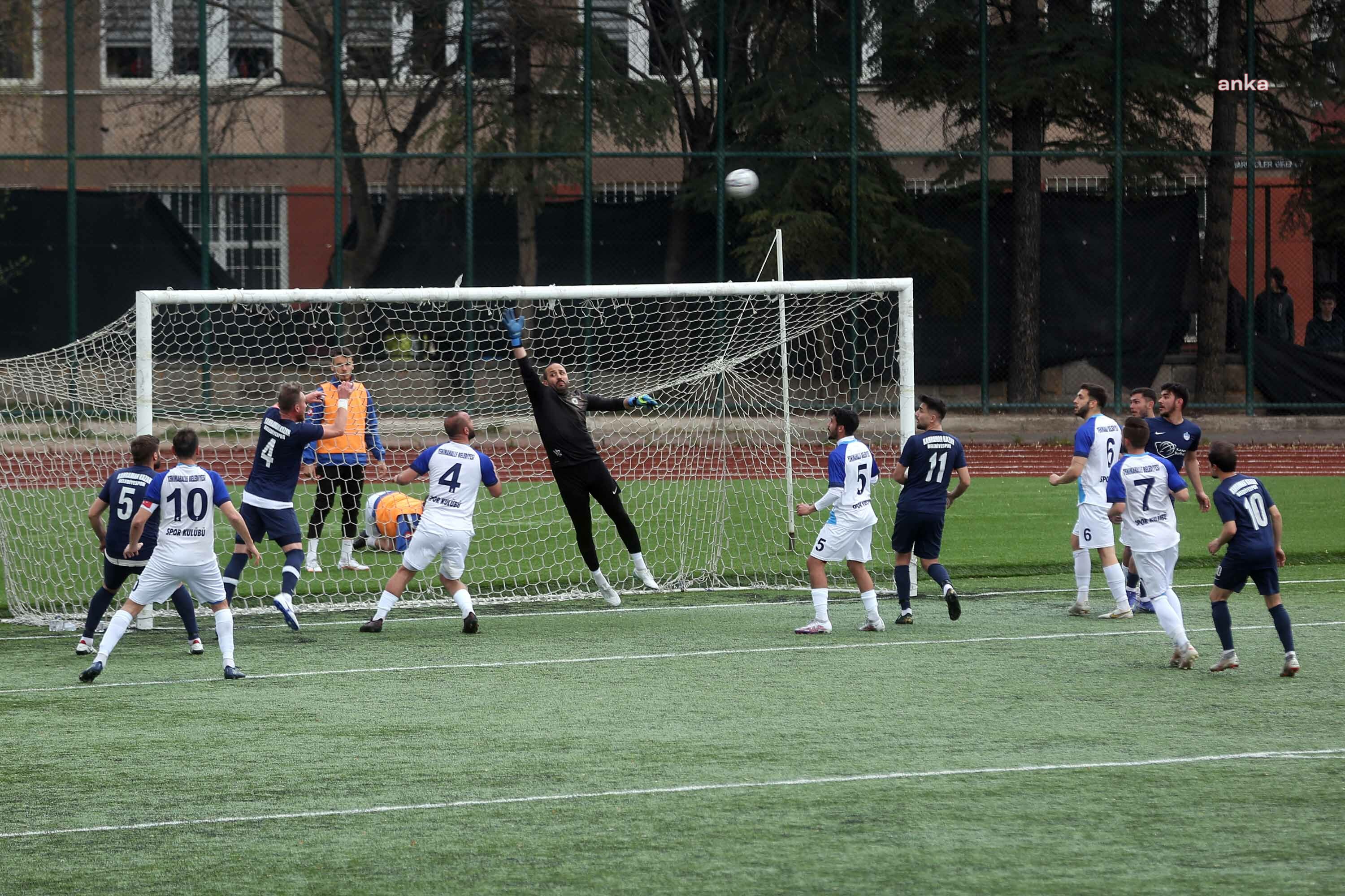 YENİMAHALLE BELEDİYESPOR, KAHRAMANKAZAN’I 2-0 YENDİ