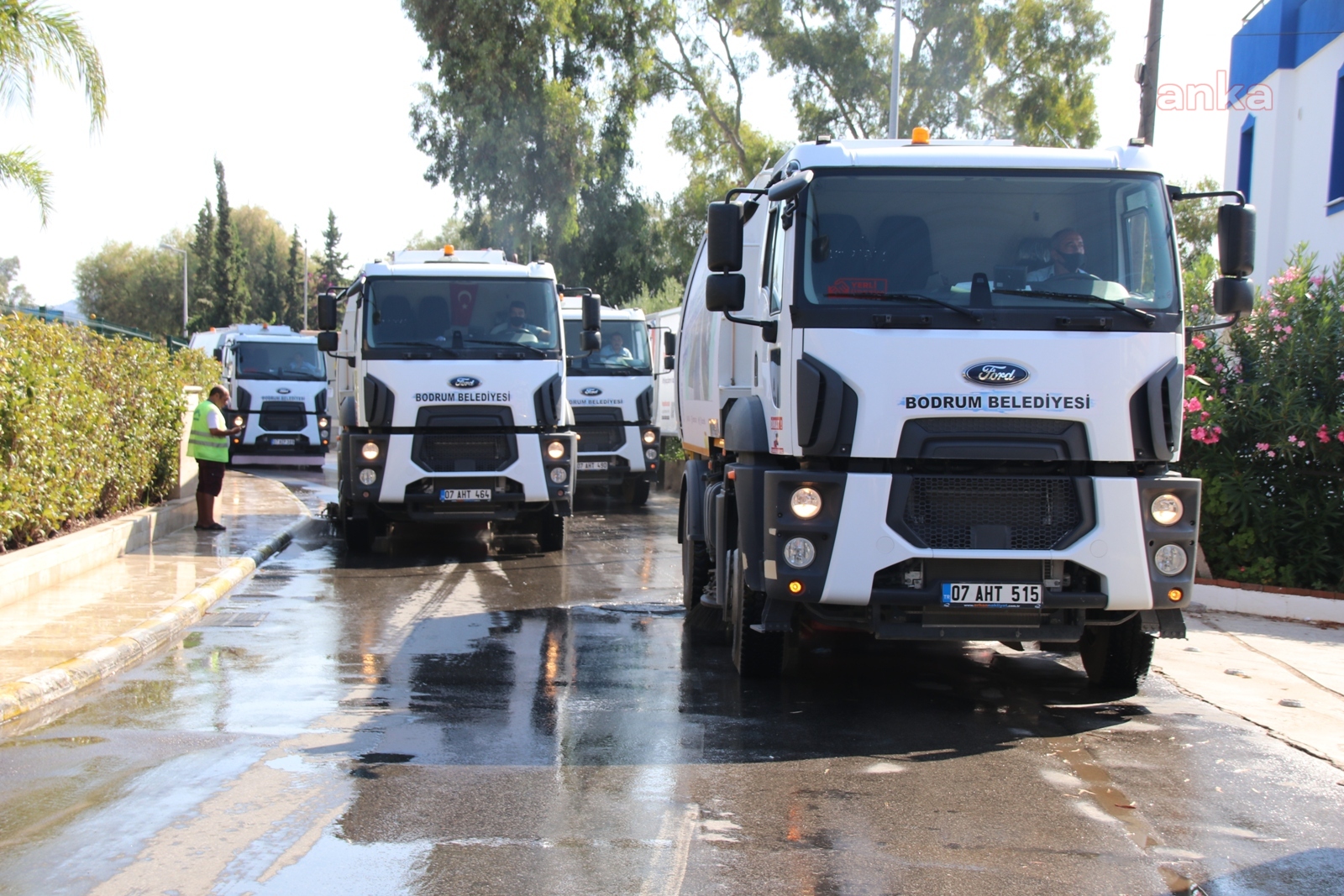 BODRUM BELEDİYESİ EKİPLERİ YALIKAVAK'A ÇIKARMA YAPTI