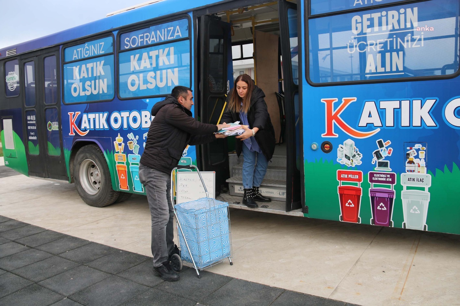 ATAKUM BELEDİYESİ’NİN ‘KATIK OTOBÜSÜ’  DÖRT AYDA YAKLAŞIK 20 TON ATIK TOPLADI