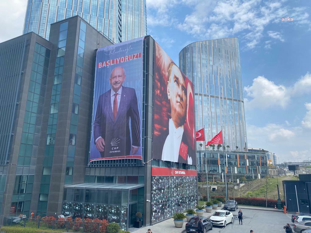 İSTANBUL VALİLİĞİ'NDEN CHP İSTANBUL İL BAŞKANLIĞI ÖNÜNDE AÇILAN ATEŞ İLE İLGİLİ AÇIKLAMA: HIZLA SEYREDEN BİR ARAÇTAN HAVAYA ATEŞ EDİLDİ