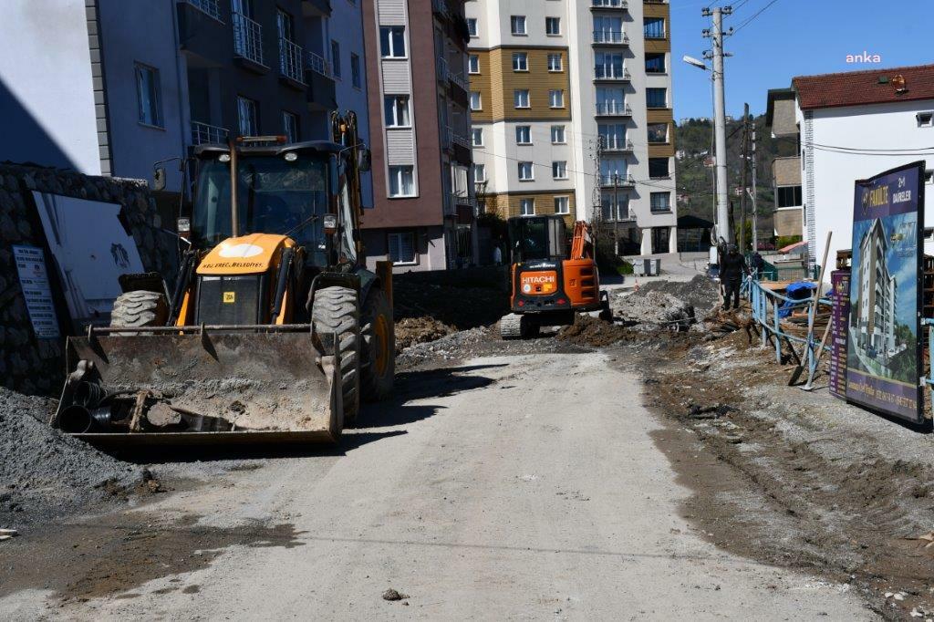KARADENİZ EREĞLİ BELEDİYESİ’NİN YAĞMURLAMA HATTI YENİLEME ÇALIŞMALARI ELMATEPE’DE SÜRÜYOR