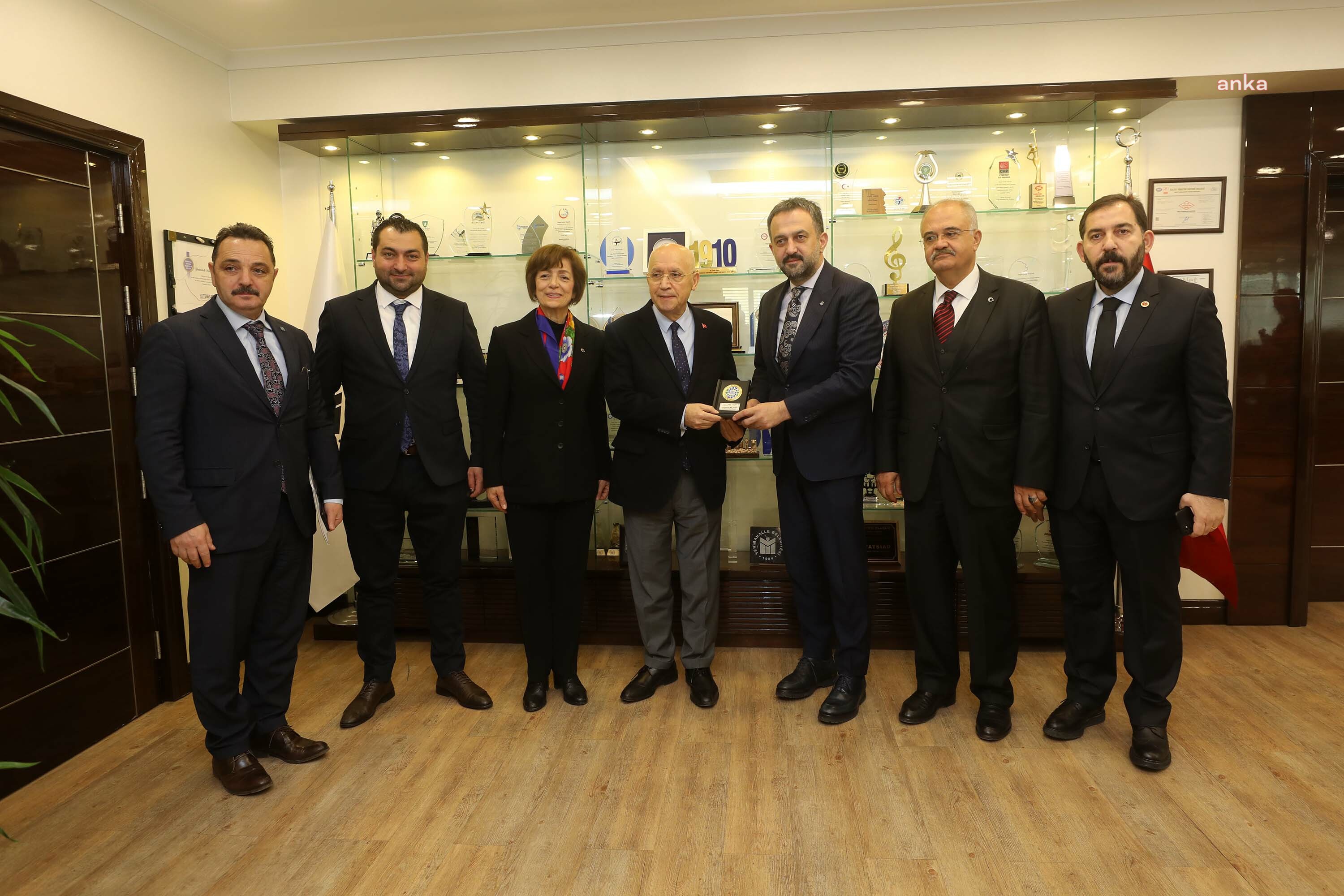 YENİMAHALLE BELEDİYE BAŞKANI YAŞAR, TÜRKİYE KENT KONSEYLERİ BİRLİĞİ YÖNETİMİNİ AĞIRLADI
