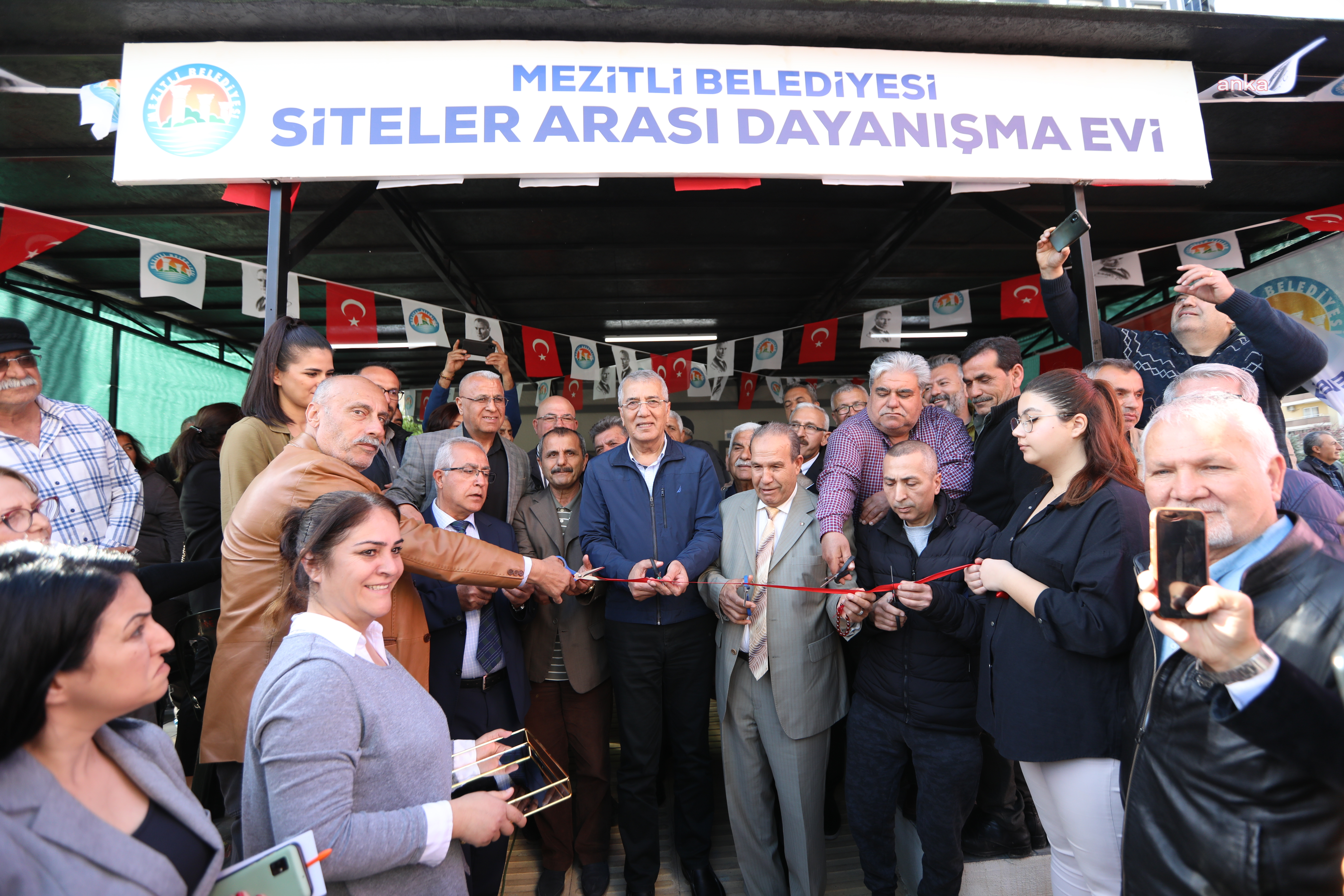 MEZİTLİ SİTELER ARASI DAYANIŞMA EVİ TÖRENLE AÇILDI