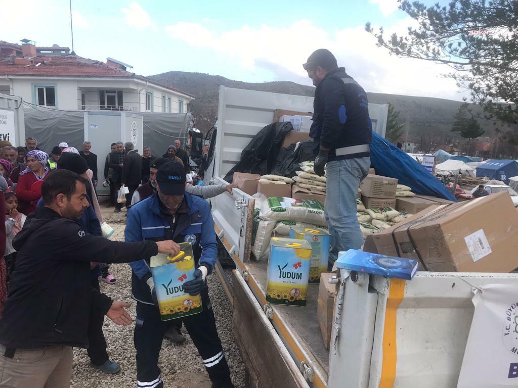 MUĞLA BÜYÜKŞEHİR, MALATYA’DA DEPREMZEDELERE RAMAZAN KOLİSİ DAĞITMAYA DEVAM EDİYOR