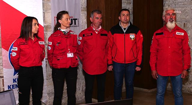 KUŞADASI DEPREM KOORDİNASYON EKİBİ ÇALIŞMALARA BAŞLADI