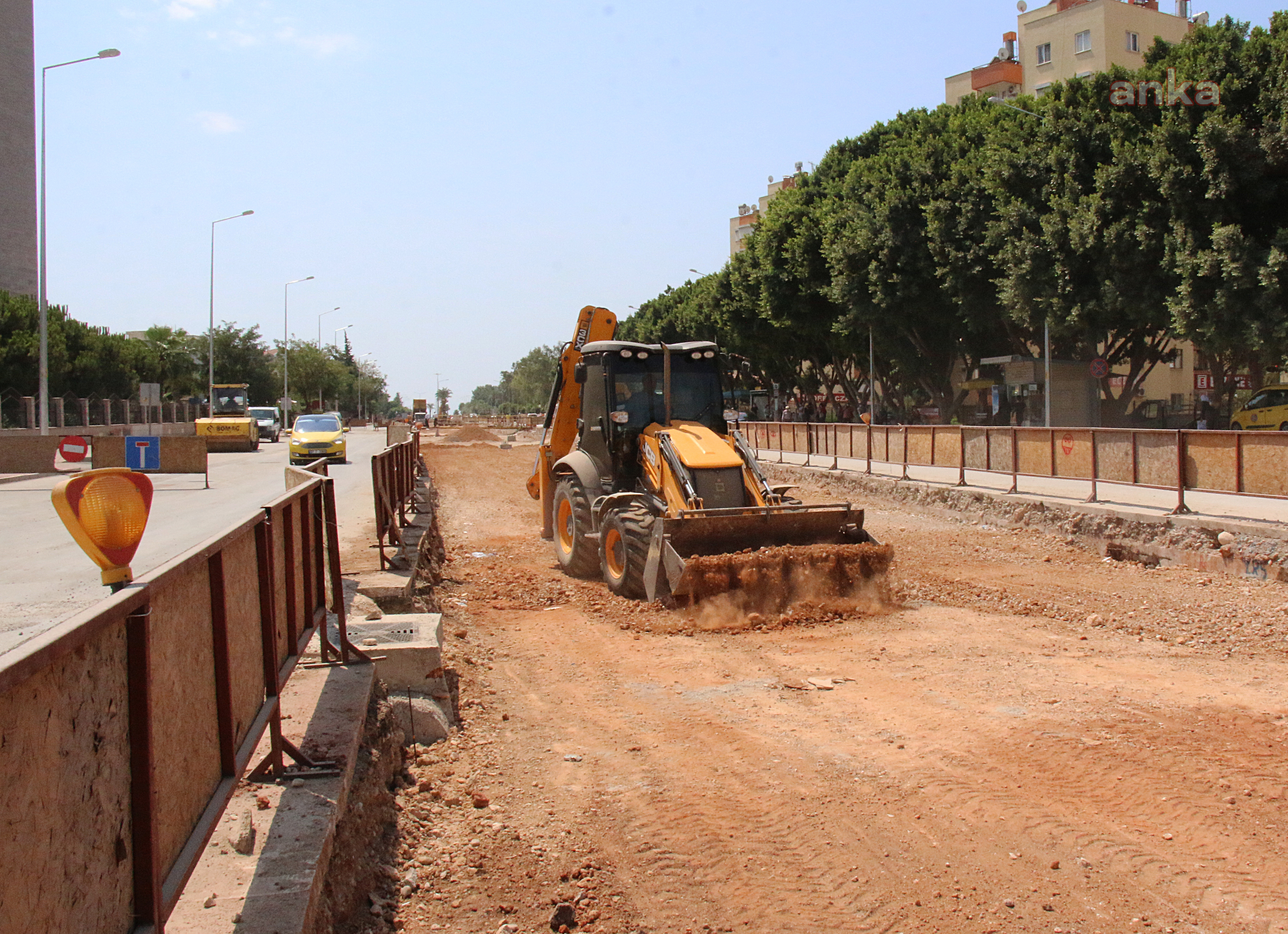 ANTALYA'DA 3.ETAP RAYLI SİSTEMİN AĞLARI GENİŞLİYOR