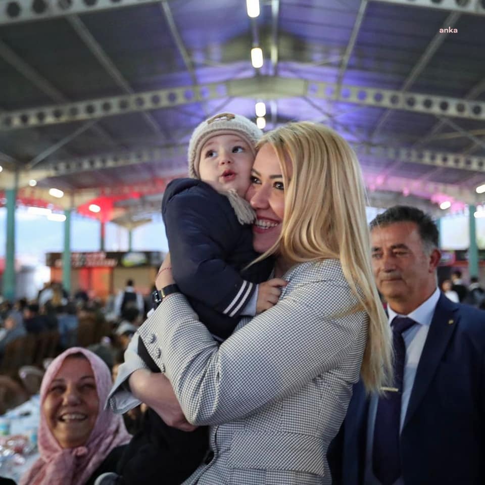 MERKEZEFENDİ’DE SEVİNDİK MAHALLESİ SAKİNLERİ İFTARDA BULUŞTU