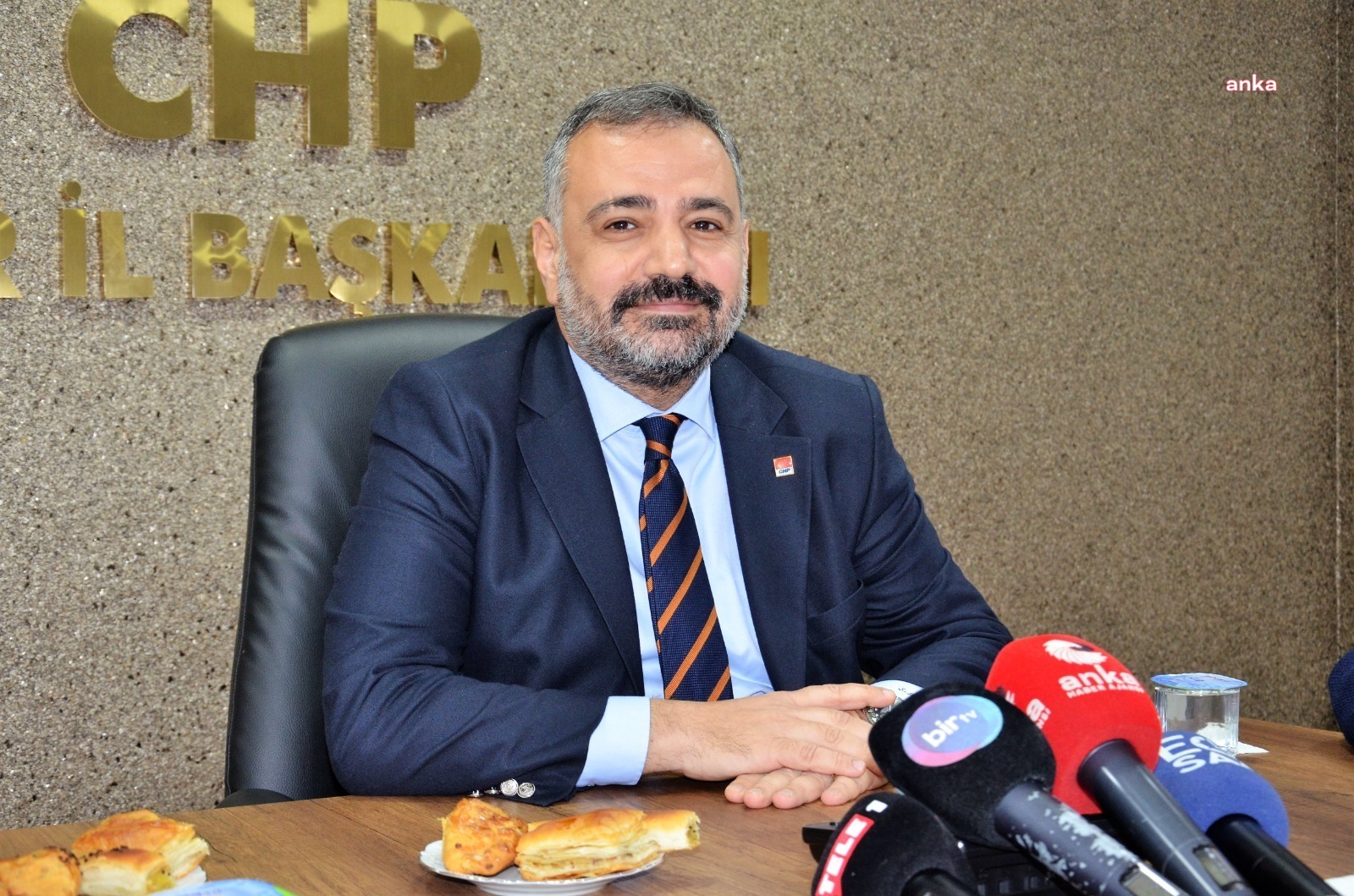 CHP İZMİR İL BAŞKANI ASLANOĞLU’NDAN “35” PAYLAŞIMI