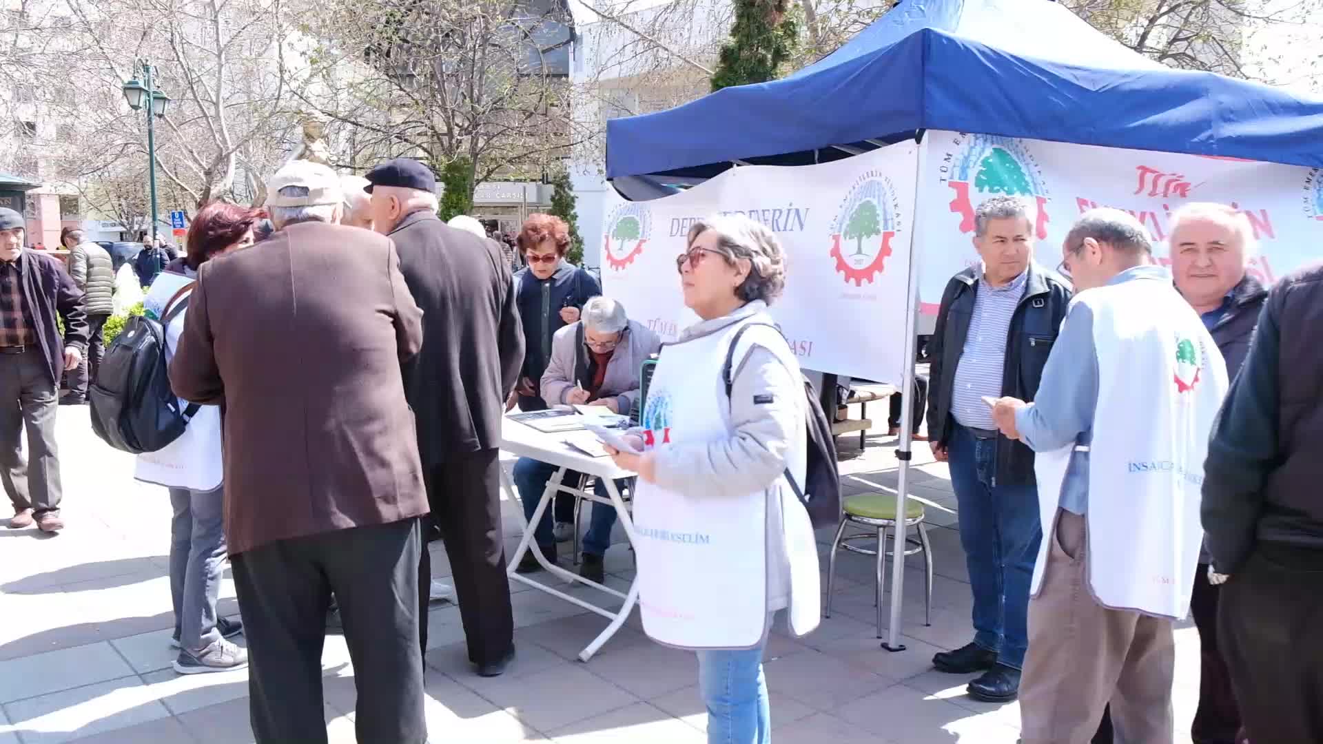 ESKİŞEHİR'DE EMEKLİLER, İMZA KAMPANYASI BAŞLATTI: FİYAT ARTIŞLARI DAYANILMAZ VE TAŞINMAZ HALE GELDİ