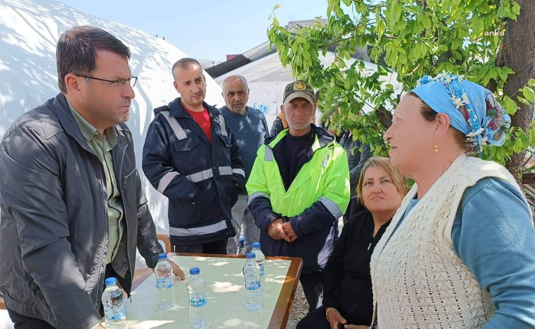 SAMANDAĞ BELEDİYE BAŞKANI ERYILMAZ, YURTTAŞLARI DİNLEMEYE DEVAM EDİYOR