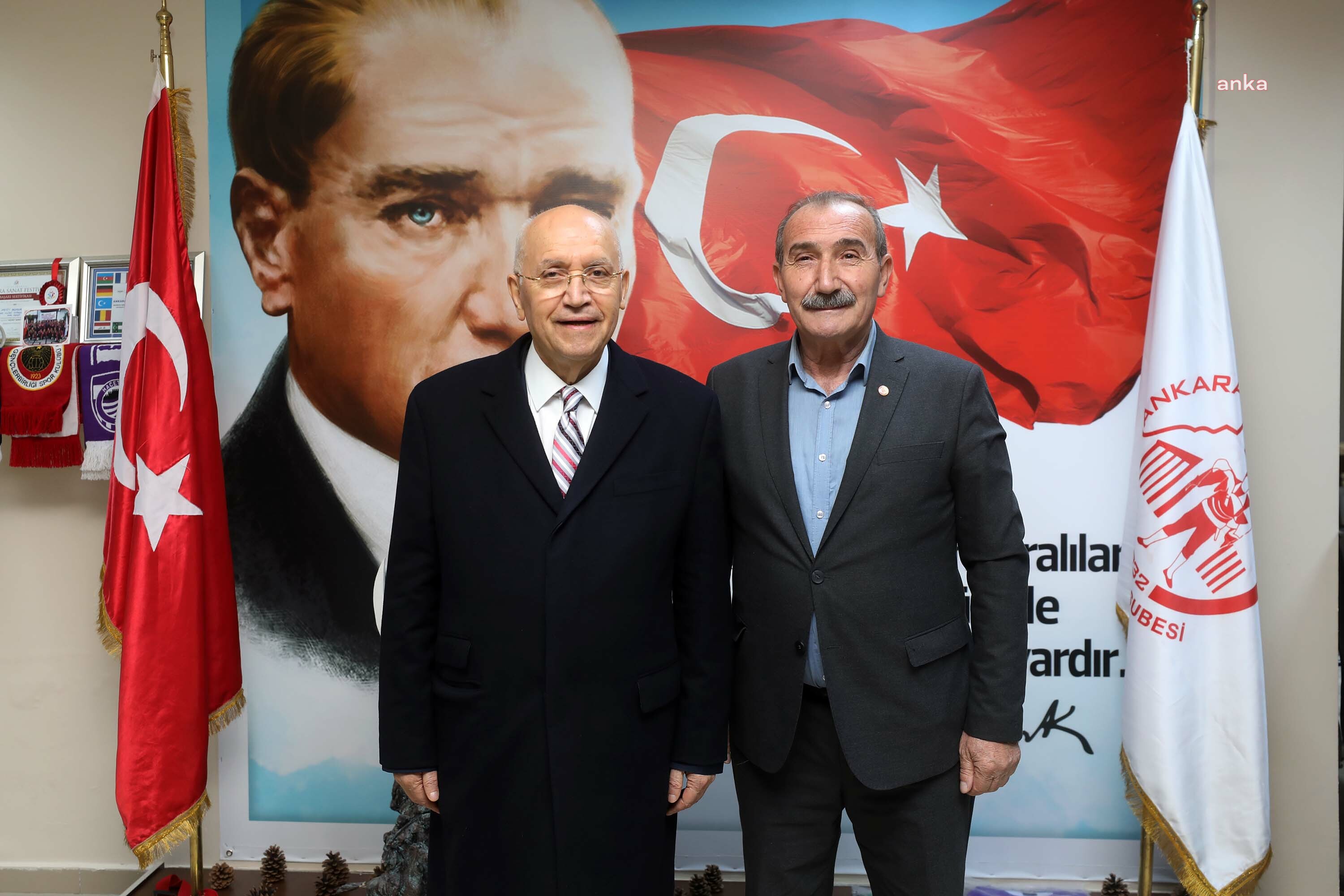 YENİMAHALLE BELEDİYE BAŞKANI YAŞAR, ANKARA KULÜBÜ DERNEĞİ’Nİ ZİYARET ETTİ