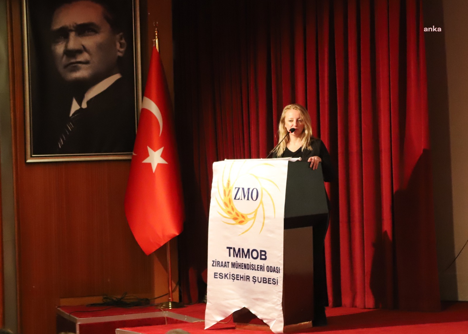 ESKİŞEHİR'DE 'KIRSALDA KADIN VE GENÇ' SEMİNERİ