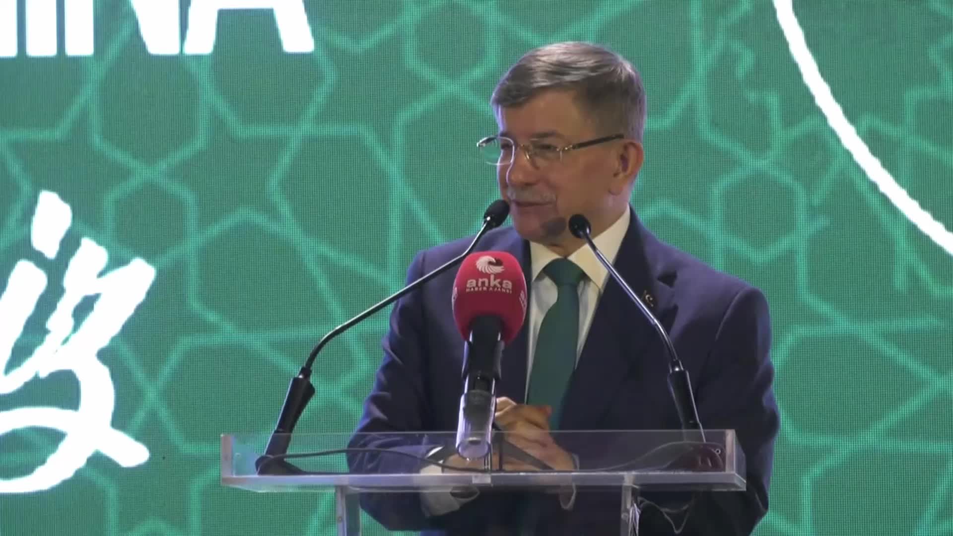 DAVUTOĞLU: BİZ, BUGÜNKÜ İKTİDARIN KURTLAR SOFRASINA KARŞI HALİL İBRAHİM SOFRASINI KURDUK