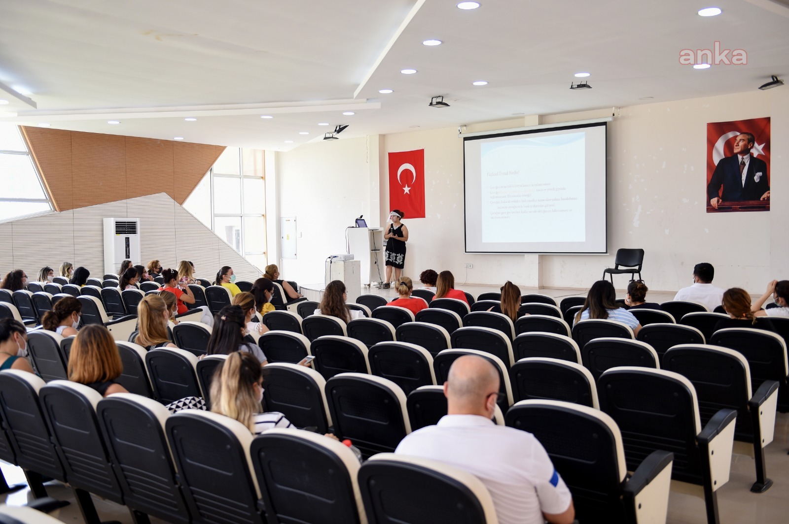 SEYHAN BELEDİYESİ'NDEN ÖĞRETMEN VE PERSONELE "ÇOCUK" EĞİTİMİ