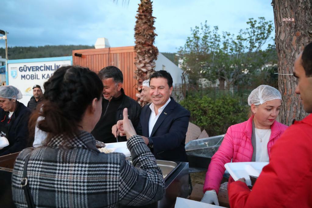 BODRUM BELEDİYE BAŞKANI ARAS, YURTTAŞLA İFTAR SOFRALARINDA BULUŞMAYA DEVAM EDİYOR