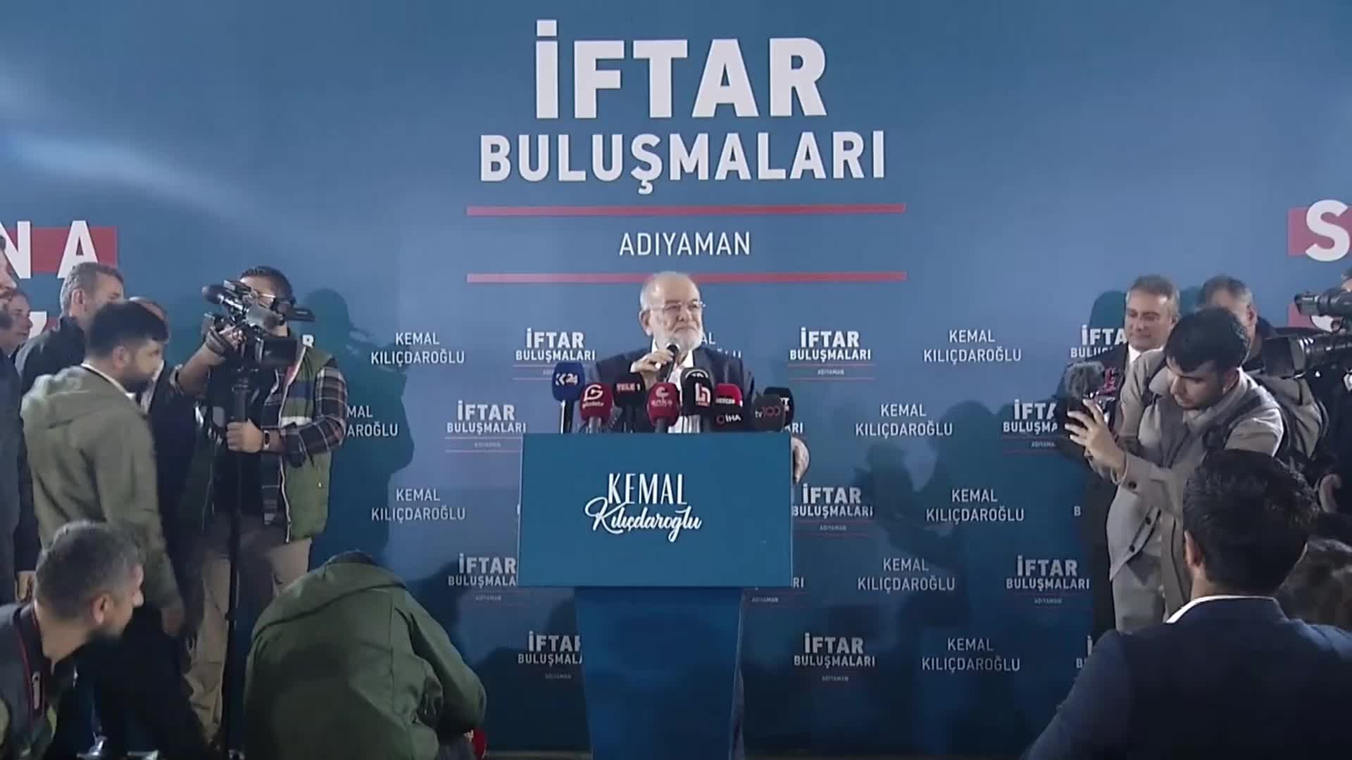 KARAMOLLAOĞLU, ADIYAMAN İFTAR BULUŞMASI'NDA KONUŞTU: “BUGÜNKÜ MANZARAYA BAKTIĞIMIZ ZAMAN TÜRKİYE’NİN PROBLEMLERİNİ BUNLARIN ÇÖZMESİ MÜMKÜN DEĞİL. ÇÜNKÜ, ÜSLUPLARI YANLIŞ, MESELEYİ ELE ALIŞLARI YANLIŞ”