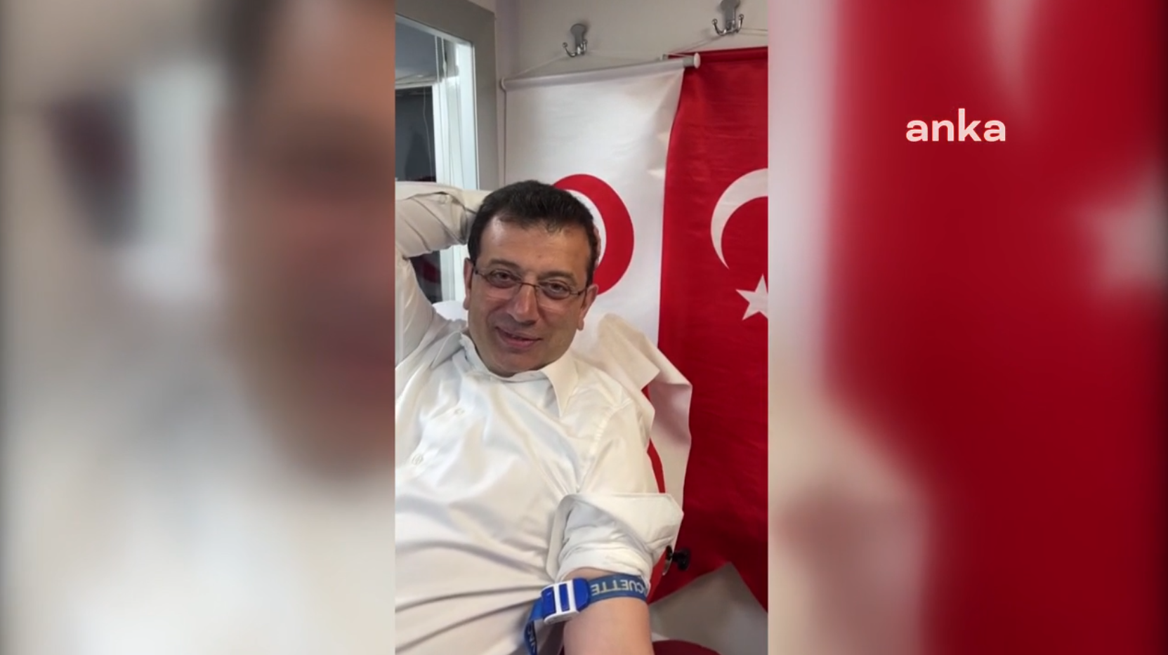 KUŞADASI’NDA İLÇE PROTOKOLÜ VATANDAŞLARLA BAYRAMLAŞTI