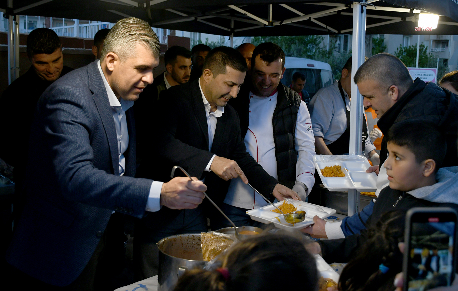 KUŞADALILAR, BELEDİYE BAŞKANI ÖMER GÜNEL İLE İFTAR YEMEĞİNDE BULUŞTU
