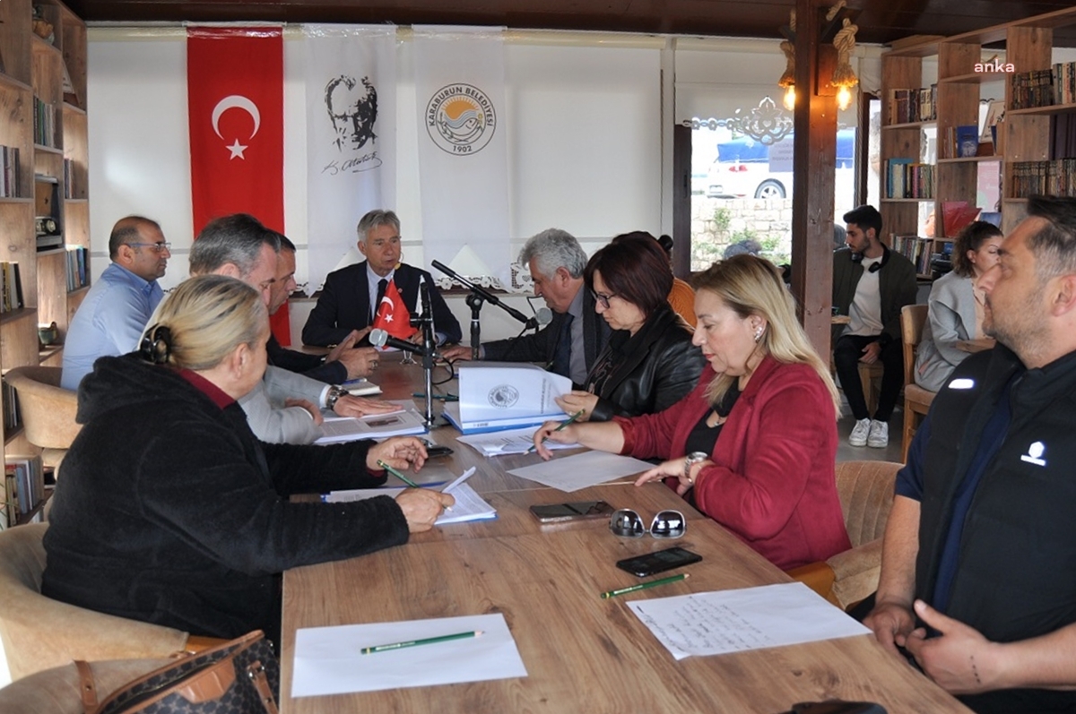 KARABURUN BELEDİYESİ'NİN FAALİYET RAPORU KABUL EDİLDİ