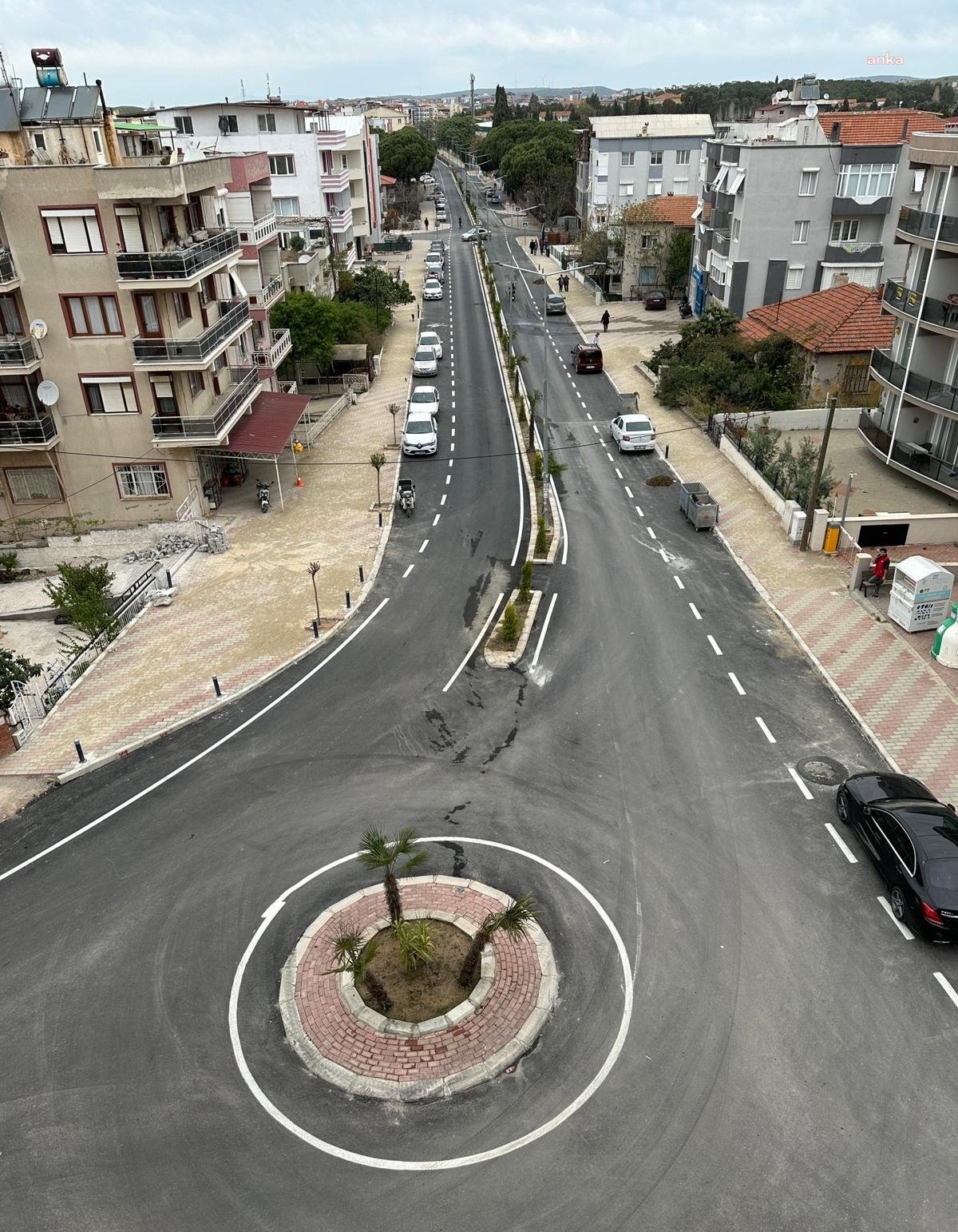 SEFERİHİSAR’DA TEMEL CİNGÖZ CADDESİ YENİLENDİ