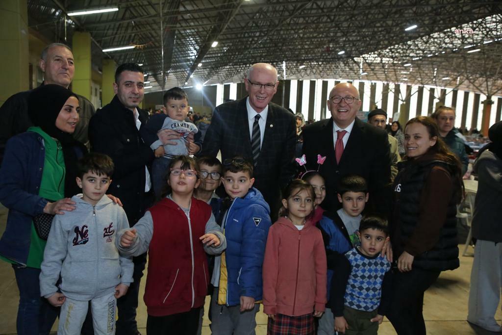 ODUNPAZARI BELEDİYE BAŞKANI KURT, İFTARDA EMEK MAHALLESİ SAKİNLERİYLE BULUŞTU