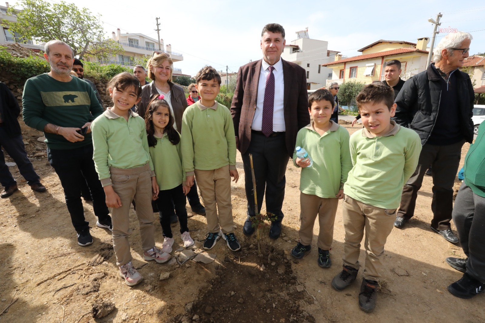MENDERES, SAKIZ AĞAÇLARIYLA SÜSLENECEK
