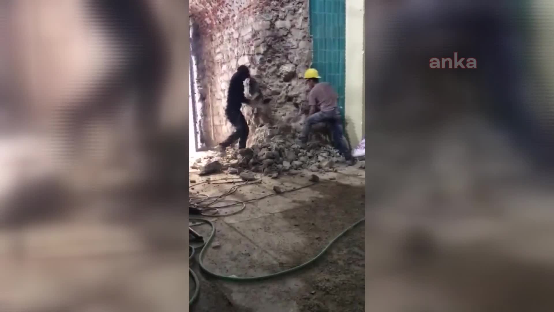 TMMOB BAŞKANI KORAMAZ'DAN 'GALATA AÇIKLAMASI:  BU VANDALİZM İLE IŞİD BARBARLIĞI ZİHNİYET OLARAK KARDEŞTİR