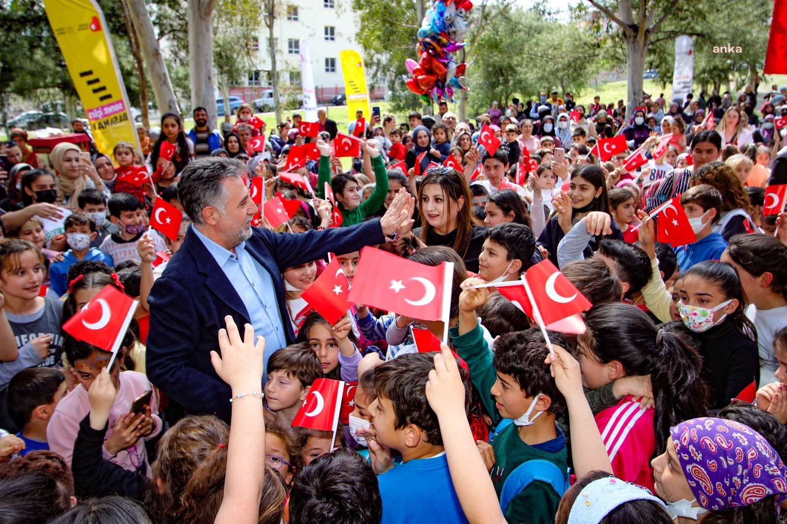BAYRAKLI’DA 23 NİSAN ŞENLİKLERİ BAŞLADI