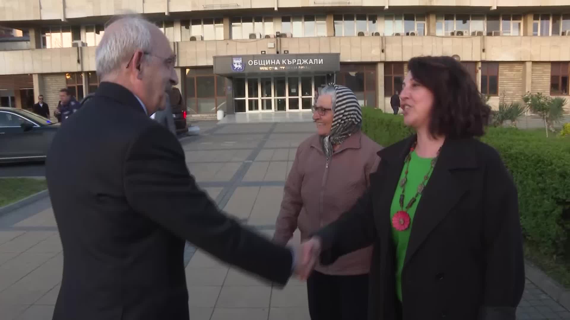 KILIÇDAROĞLU, BULGARİSTAN TÜRKLERİ İLE İFTAR YAPTI: “HİÇ KİMSENİN İNANCINI, HİÇ KİMSENİN KİMLİĞİNİ, HİÇ KİMSENİN YAŞAM TARZINI SİYASETE ALET ETMEYELİM”