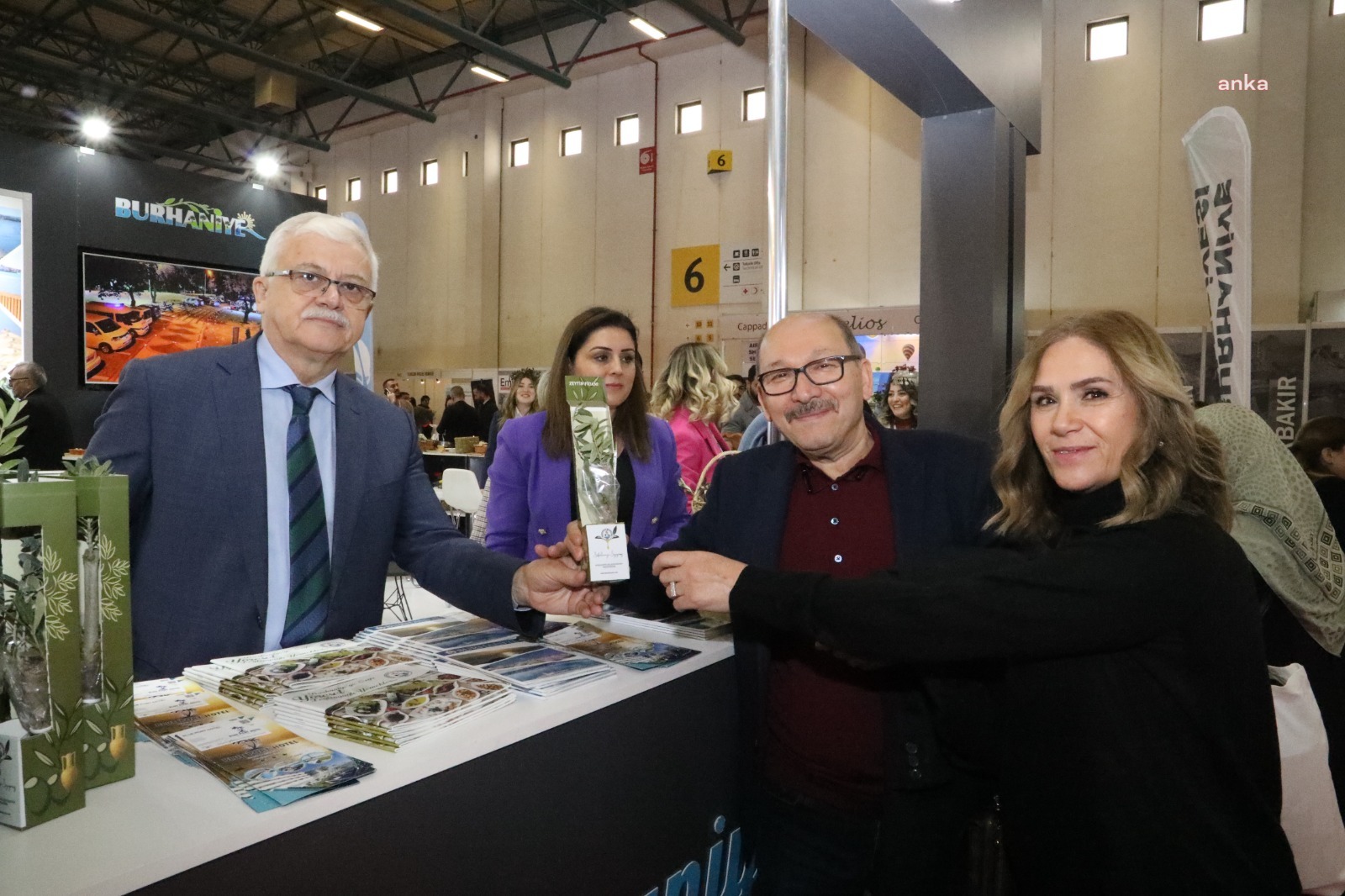 BURHANİYE'NİN STANDINA EMITT'TEN ÖDÜL