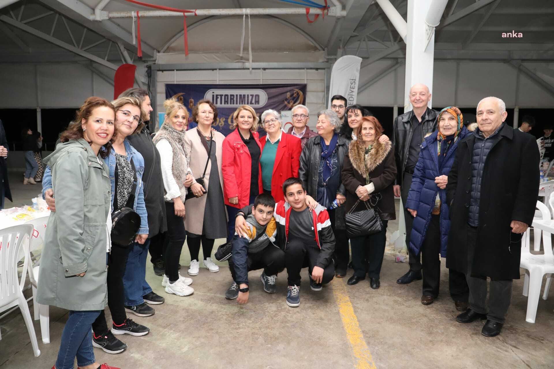 İZMİT BELEDİYESİ’NİN HALK İFTARLARI AYAZMA’DA DEVAM ETTİ