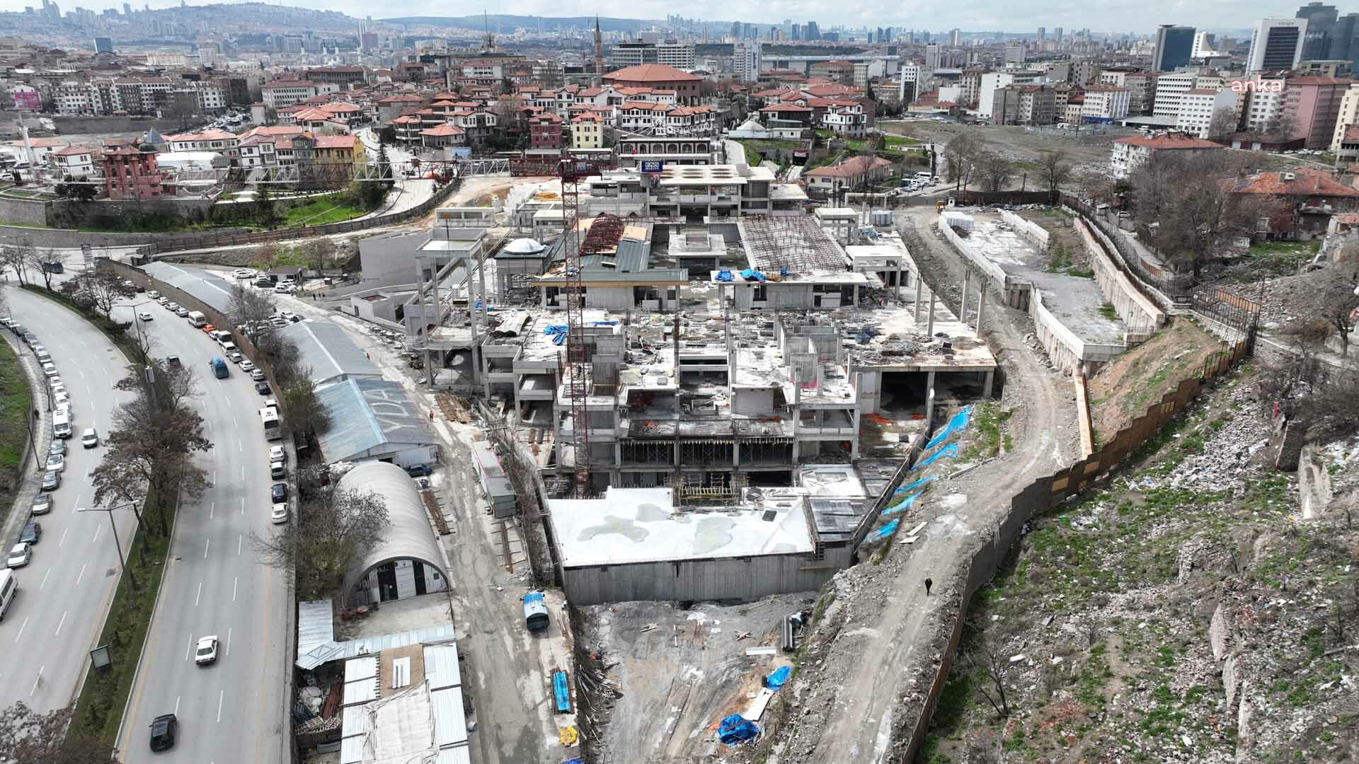 ABB, ULUS KÜLTÜR MERKEZİ KAPALI ÇARŞI VE DOLMUŞ DURAKLARI İNŞAATINDA ÇALIŞMALARINI SÜRDÜRÜYOR