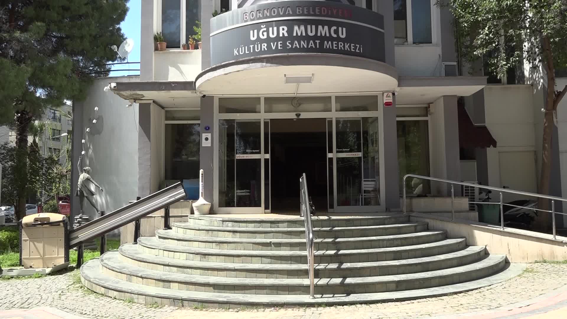 BORNOVA BELEDİYESİ, ‘GEÇMİŞTEN GÜNÜMÜZE KÖY ENSTİTÜLERİ PANELİ’ DÜZENLEDİ
