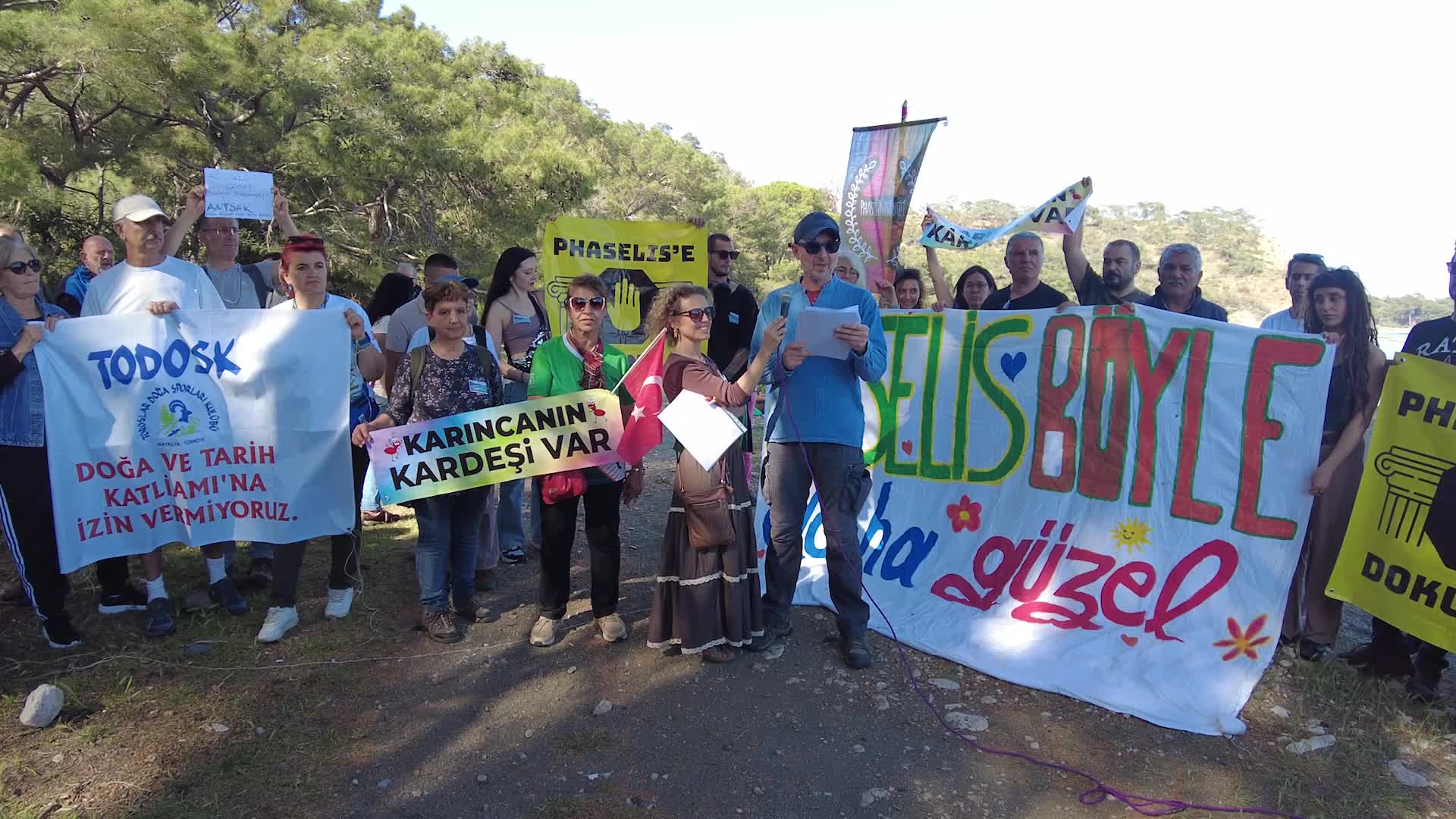 PHASELİS ANTİK KENTİ KORUMA ÇALIŞTAYI YAPILDI: “YASAL SÜREÇ SONUÇLANANA KADAR PHASELİS BOSTANLIK VE PHASELİS ALACASU KOYLARINDAKİ PLAJ PROJESİNE AİT BÜTÜN İŞLEMLER DURDURULMALIDIR”