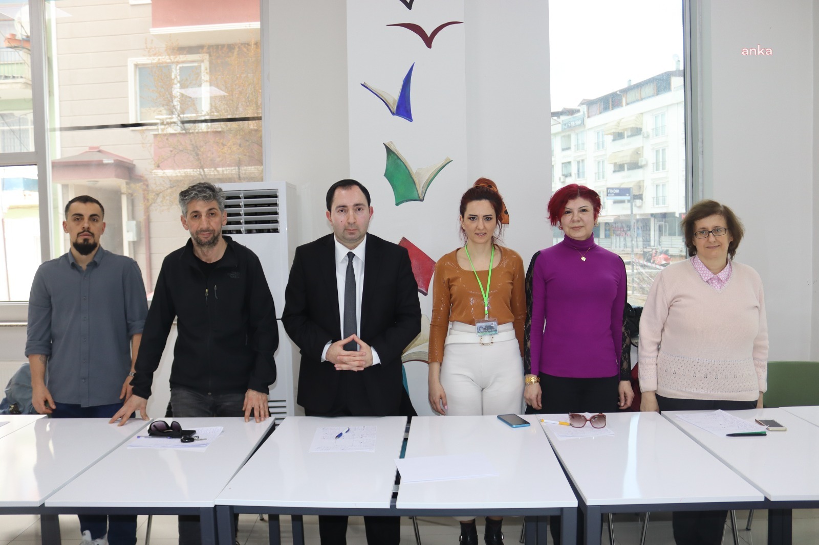 İZMİT BELEDİYESİ’NİN 23 NİSAN ŞİİR YARIŞMASI’NDA DERECEYE GİRENLER AÇIKLANDI